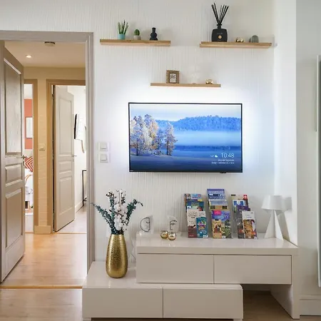 Le Saint-martin - Parking - Prestiplace Collection Apartment Tours